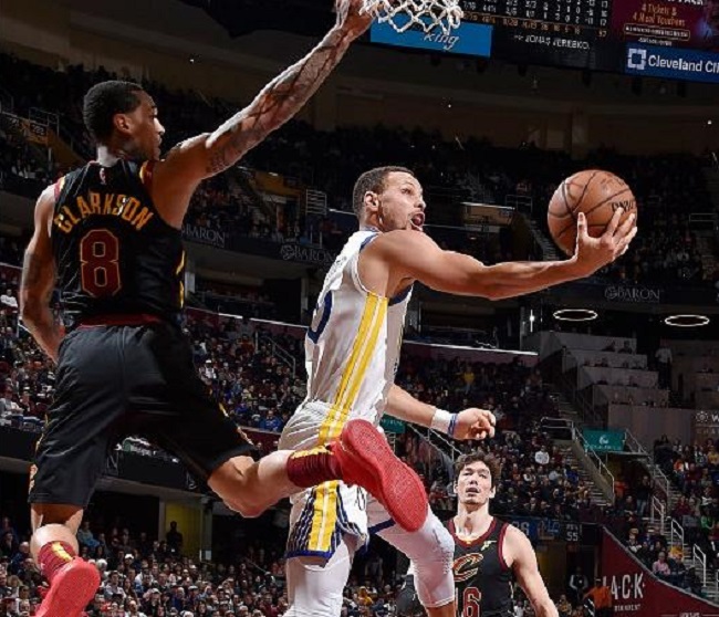 击决出12 击决出12